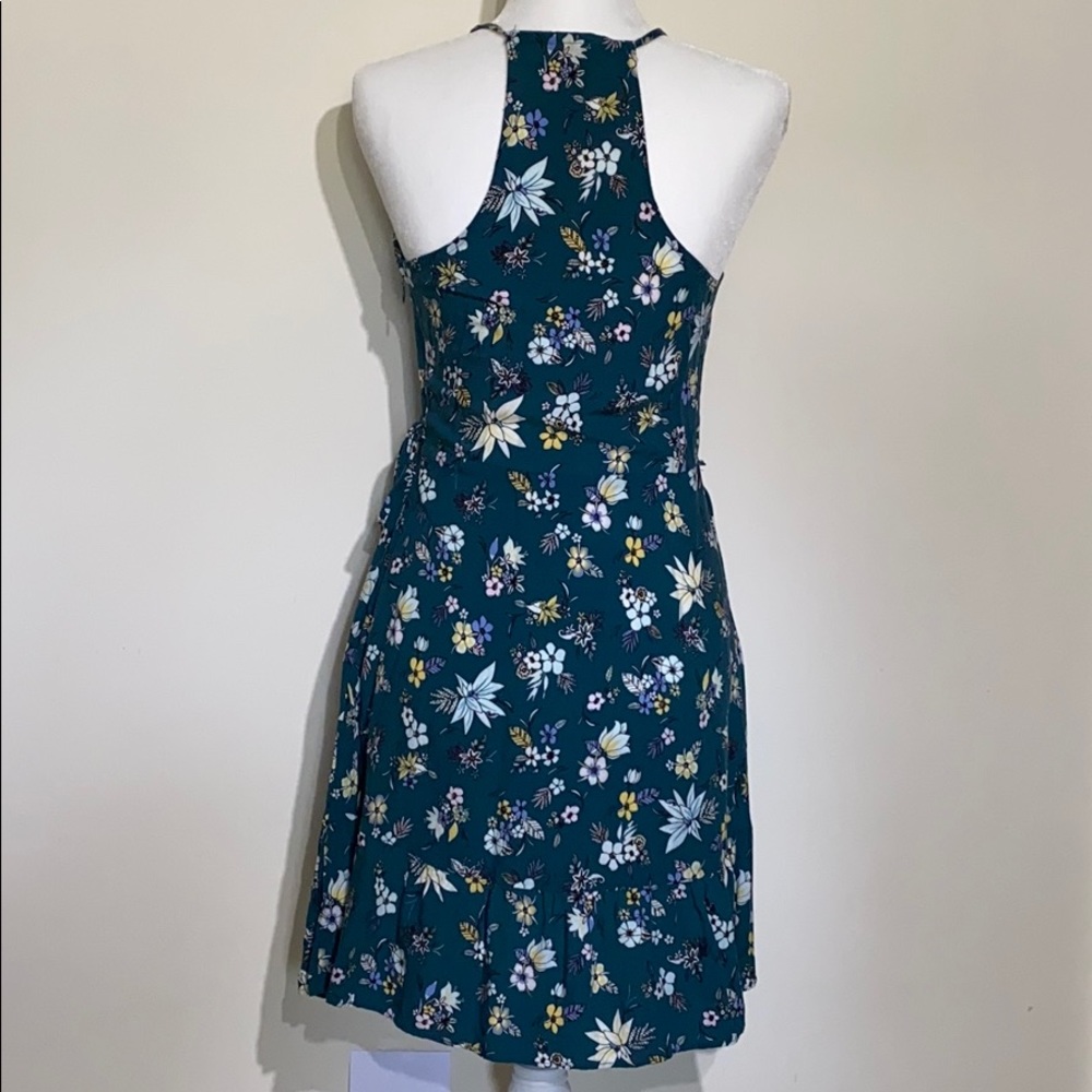 Mossimo Spring/Summer Dress. - Picture 2 of 11